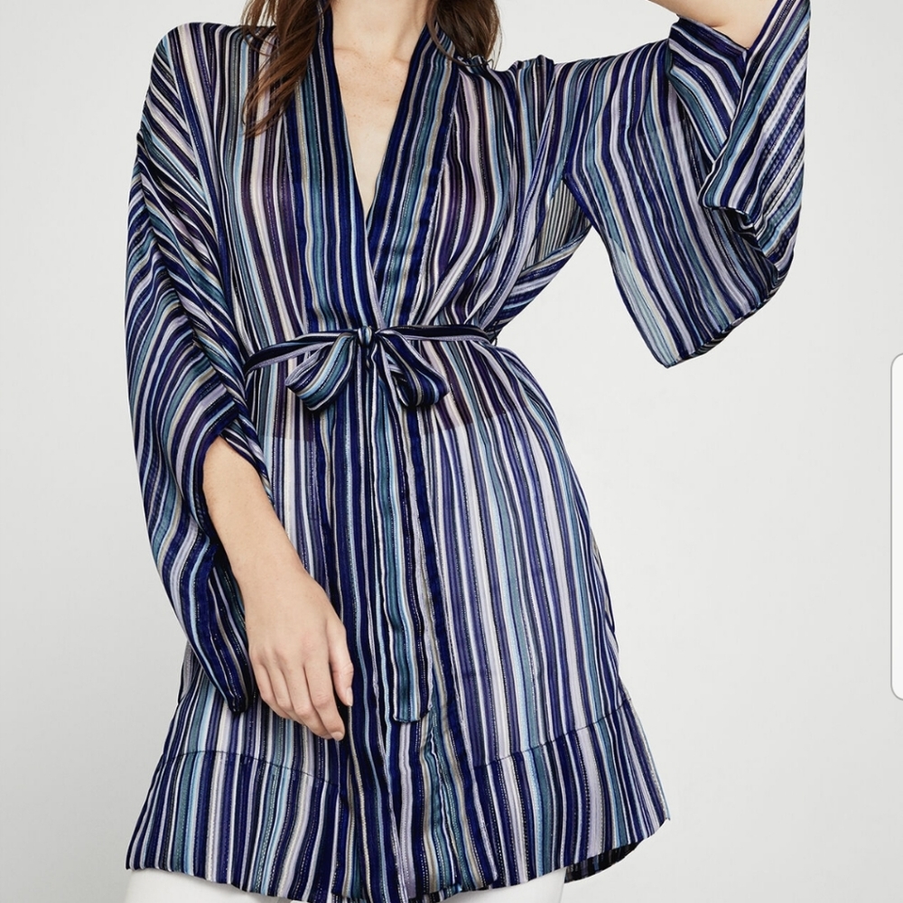 Bcbgmaxazria light strap wrap jacket